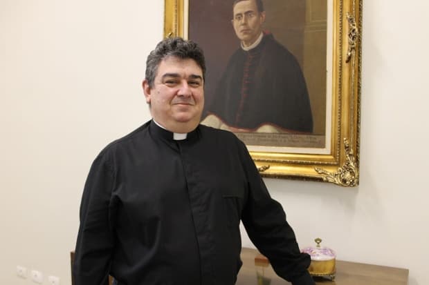 Padre Adalton toma posse como pároco da Nossa Senhora Aparecida, em Santa Bárbara d'Oeste