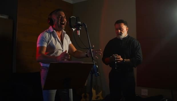 Padre João Carlos e músico lançam videoclipe da canção "Preciso de Ti" neste domingo