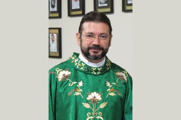 Padre Claudemir Aparecido da Rocha toma posse na Paróquia Sant'Ana, em Piracicaba
