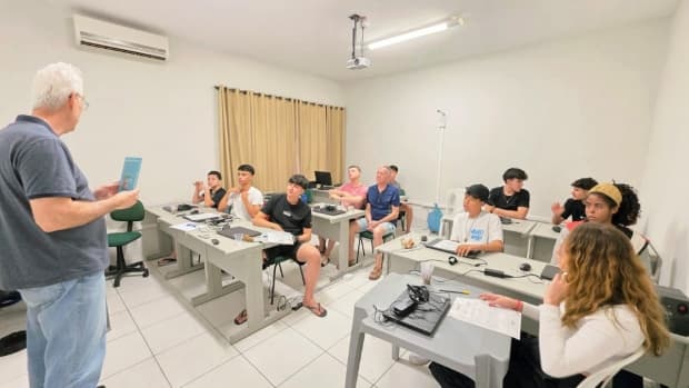 Curso gratuito sobre Inteligência Artificial é oferecido pelos Vicentinos em Piracicaba
