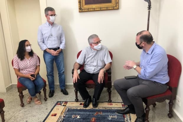 Dom Devair se reúne com Secretário da Saúde de Piracicaba e representantes da Associação Aliança de Misericórdia