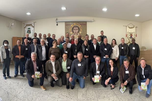 Bispo Dom Devair se reúne com vereadores católicos de toda Diocese
