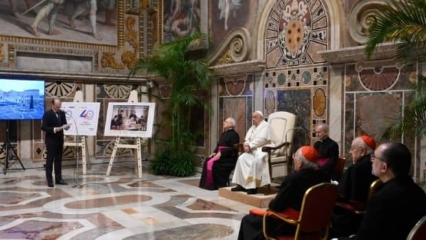 "Caminhemos Juntos na Esperança": Papa Francisco Propõe Quaresma de Sinodalidade e União