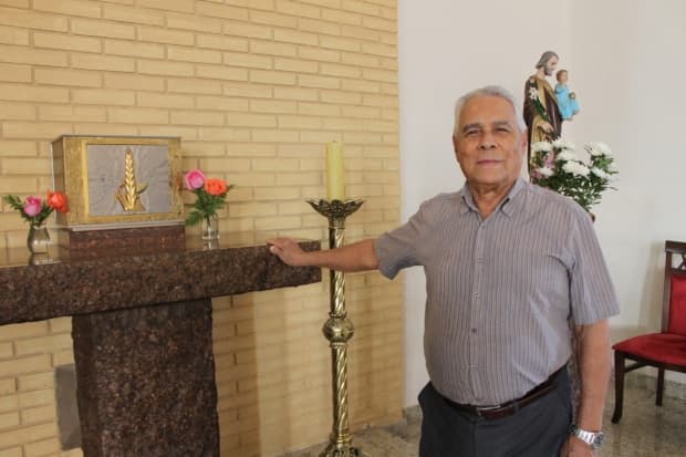 Monsenhor Rubens retorna à Menino Jesus para celebrar Corpus Christi e entronizar imagem restaurada de Nossa Senhora