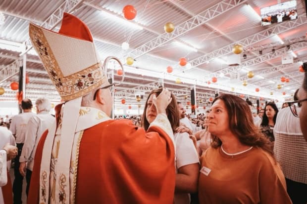 Celebração Diocesana da Crisma reúne mais de 3,4 mil pessoas em Santa Bárbara d'Oeste